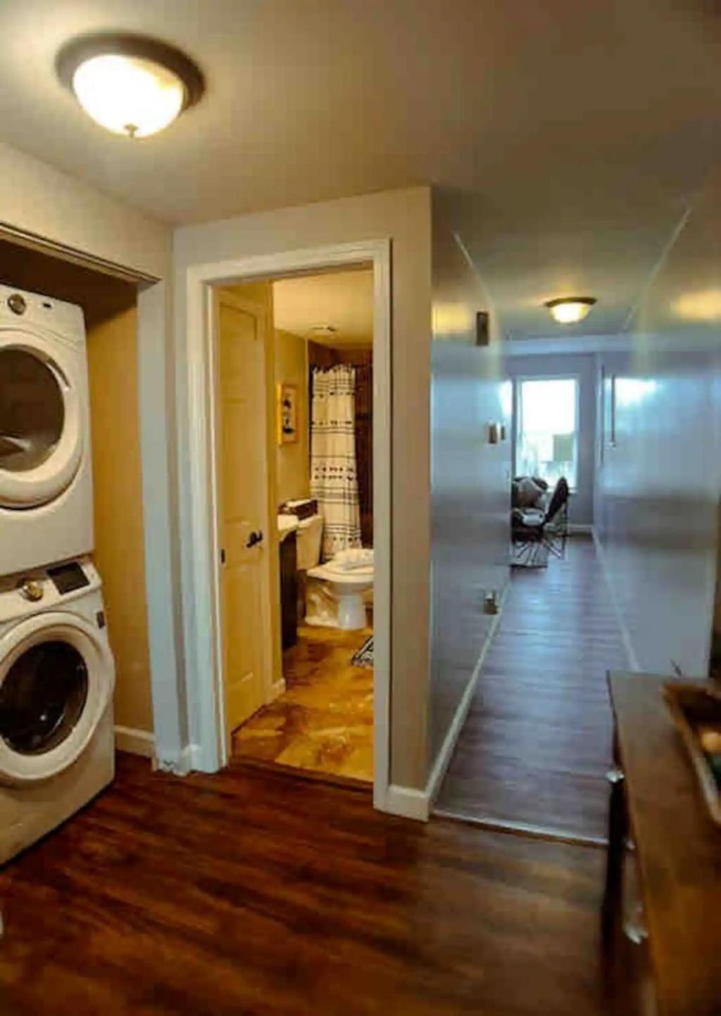 Modern Duplex Near Arenas, Hospitals, Universities, & Attractions Tower Grove المظهر الخارجي الصورة